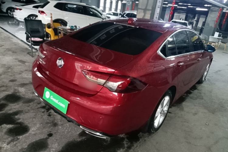 Used Buick Regal 2017 20T Elite Edition Rear Right 45 Deg