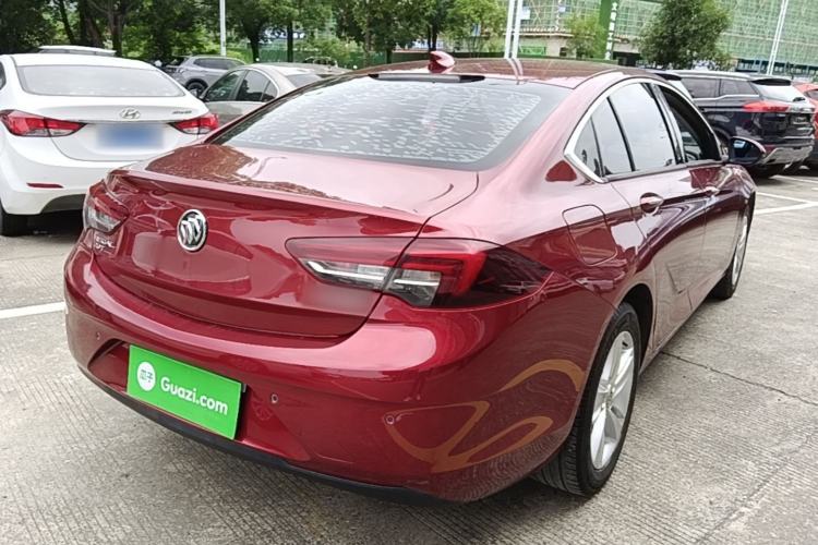Used Buick Regal 2017 20T Elite Edition Rear Right 45 Deg