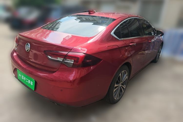 Used Buick Regal 2017 28T Luxury Edition Rear Right 45 Deg