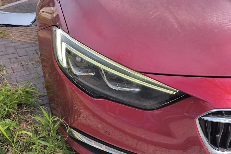 Used Buick Regal 2017 20T Prestige Model Right Front Headlight