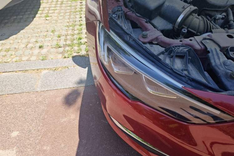 Used Buick Regal 2017 20T Prestige Model Right Front Headlight