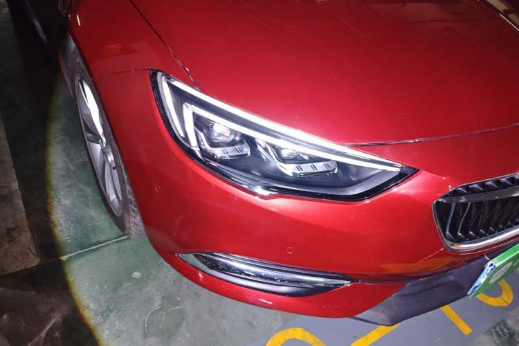 Used Buick Regal 2017 20T Luxury Model Right Front Headlight