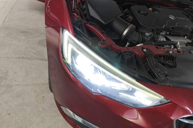 Used Buick Regal 2017 20T Prestige Model Right Front Headlight