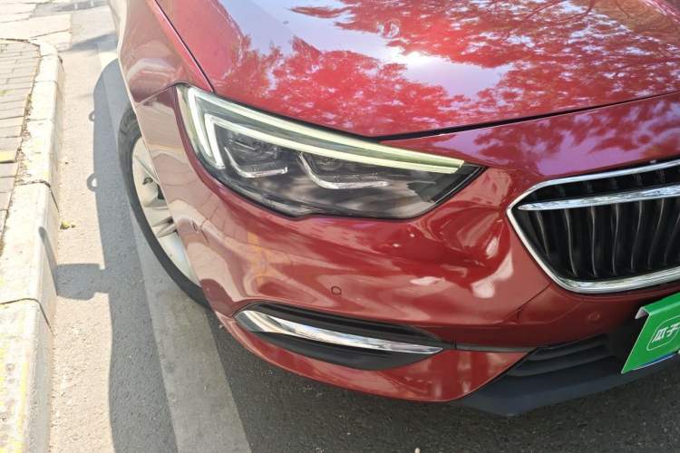 Used Buick Regal 2017 30H Luxury Version Right Front Headlight
