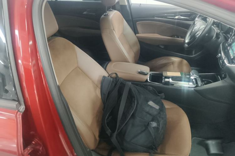 Used Buick Regal 2017 20T Luxury Model Right Front Seat