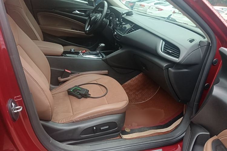 Used Buick Regal 2017 20T Elite Edition Right Front Seat