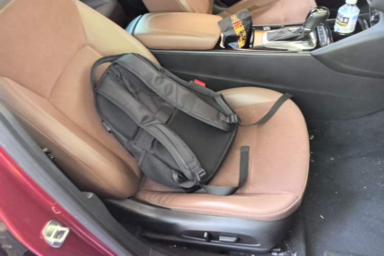 Used Buick Regal 2017 20T Elite Edition Right Front Seat