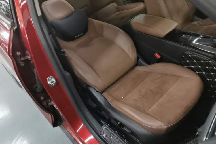 Used Buick Regal 2017 20T Luxury Model Right Front Seat