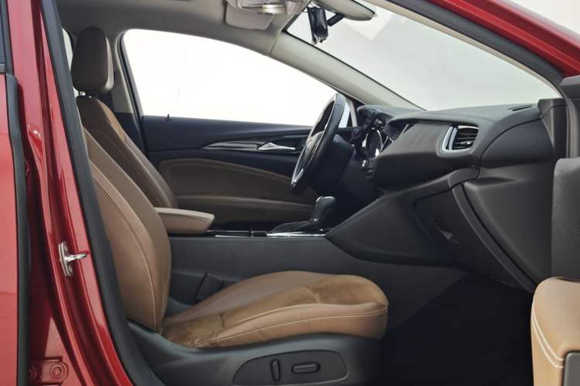 Used Buick Regal 2017 20T Luxury Model Right Front Seat