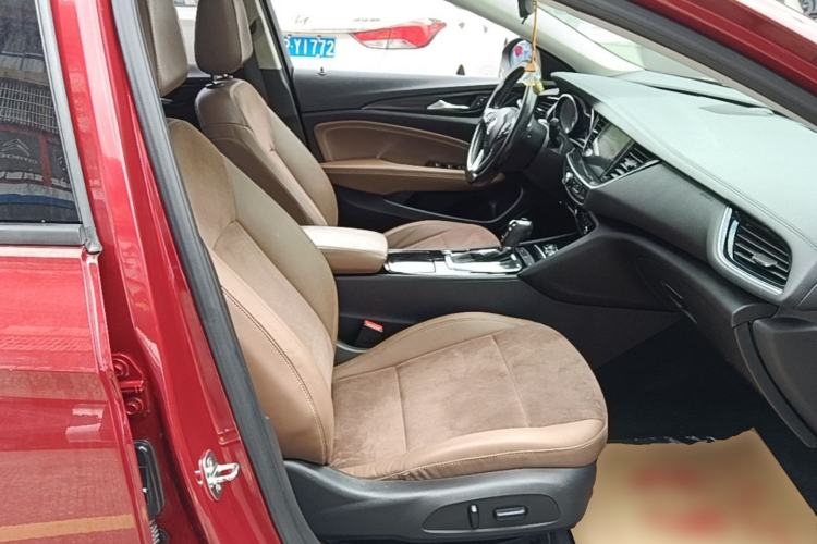 Used Buick Regal 2017 20T Elite Edition Right Front Seat