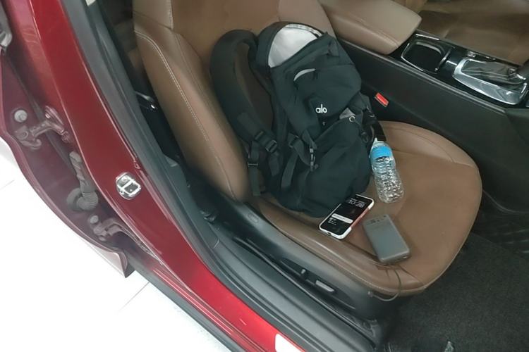 Used Buick Regal 2017 20T Elite Edition Right Front Seat