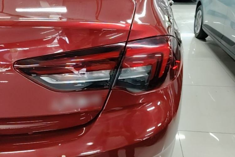Used Buick Regal 2017 20T Elite Edition Right Rear Taillight