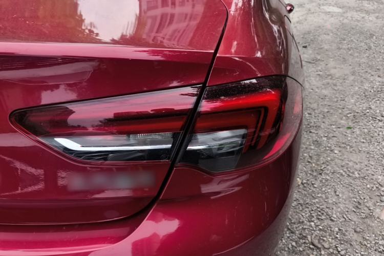 Used Buick Regal 2017 20T Elite Edition Right Rear Taillight