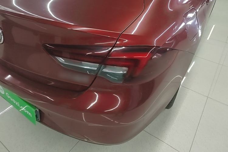 Used Buick Regal 2017 20T Elite Edition Right Rear Taillight