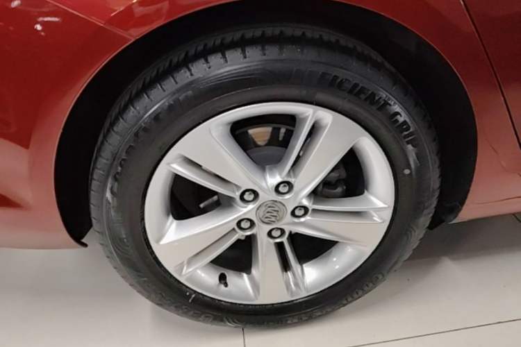 Used Buick Regal 2017 20T Elite Edition Right Rear Wheel Hub
