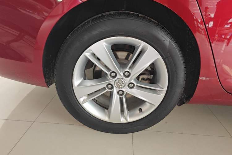 Used Buick Regal 2017 20T Elite Edition Right Rear Wheel Hub