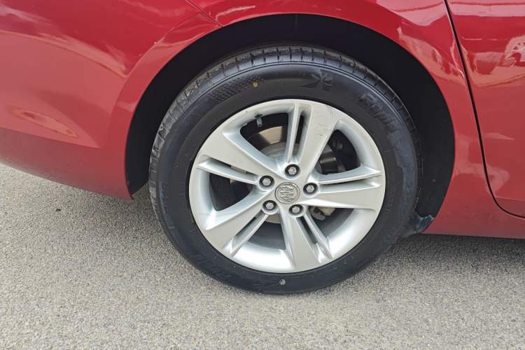 Used Buick Regal 2017 20T Elite Edition Right Rear Wheel Hub