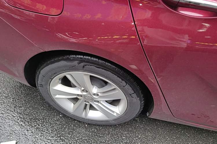 Used Buick Regal 2017 20T Elite Edition Right Rear Wheel Hub