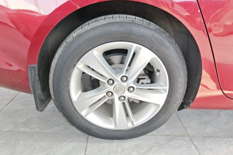 Used Buick Regal 2017 20T Luxury Model Right Rear Wheel Hub
