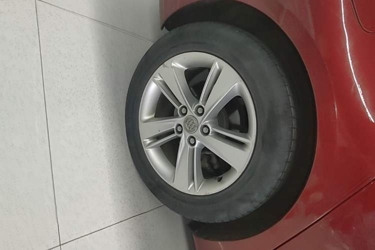 Used Buick Regal 2017 20T Elite Edition Right Rear Wheel Hub