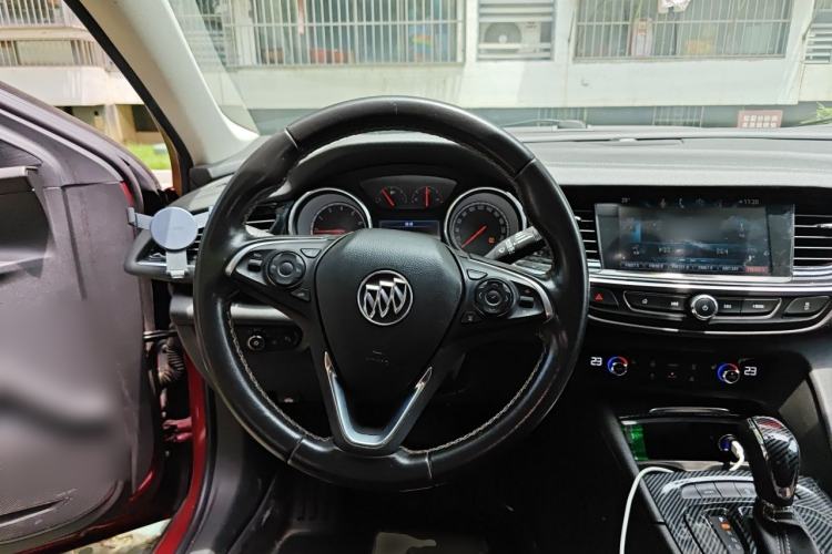 Used Buick Regal 2017 20T Elite Edition Steering Wheel