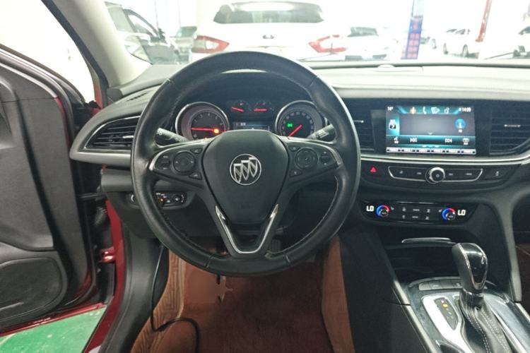 Used Buick Regal 2017 20T Elite Edition Steering Wheel