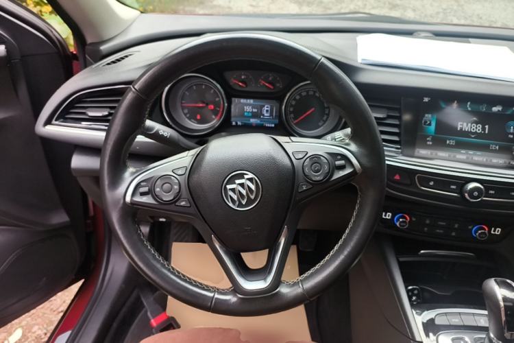 Used Buick Regal 2017 20T Elite Edition Steering Wheel