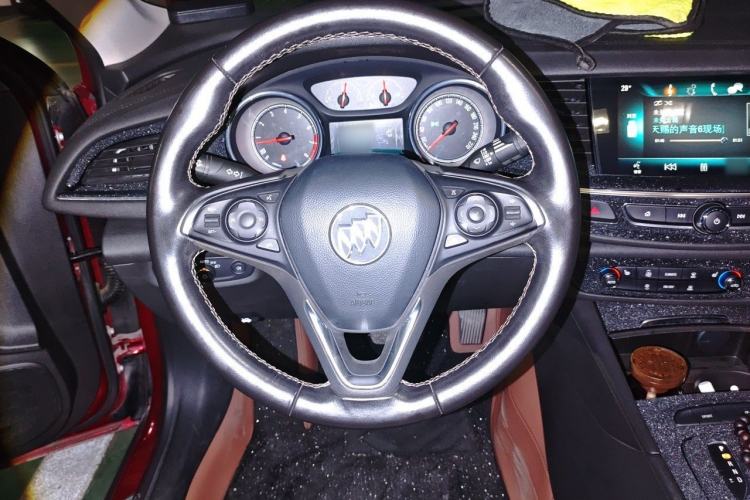 Used Buick Regal 2017 20T Luxury Model Steering Wheel