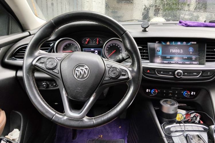 Used Buick Regal 2017 20T Elite Edition Steering Wheel