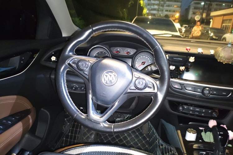Used Buick Regal 2017 20T Elite Edition Steering Wheel