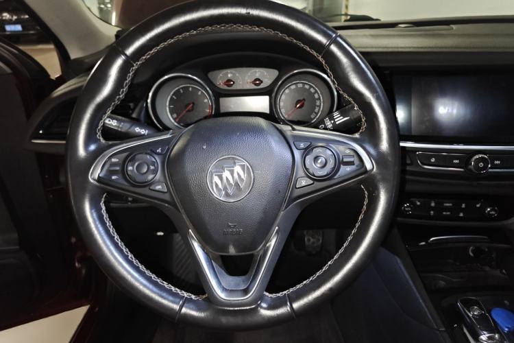Used Buick Regal 2017 20T Elite Edition Steering Wheel