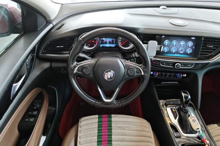 Used Buick Regal 2017 20T Luxury Model Steering Wheel
