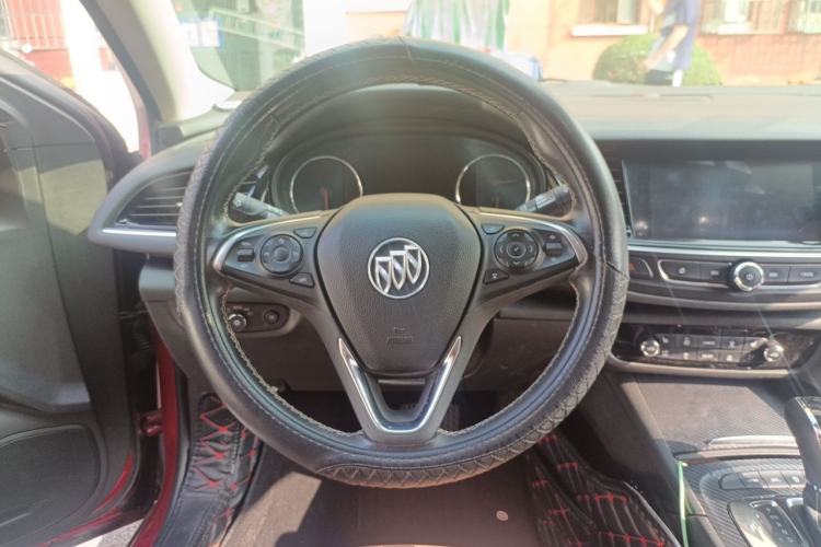 Used Buick Regal 2017 28T Prestige Model Steering Wheel
