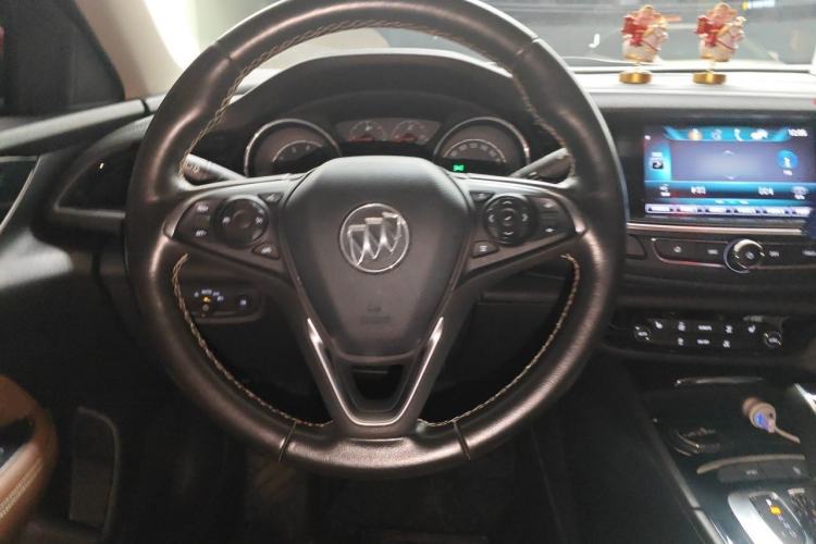 Used Buick Regal 2017 20T Luxury Model Steering Wheel