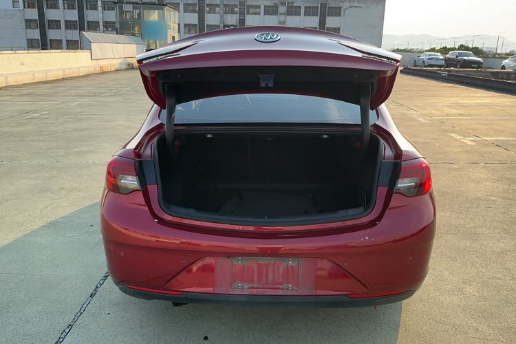 Used Buick Regal 2017 20T Elite Edition Trunk