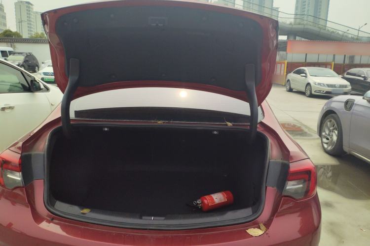 Used Buick Regal 2017 20T Elite Edition Trunk