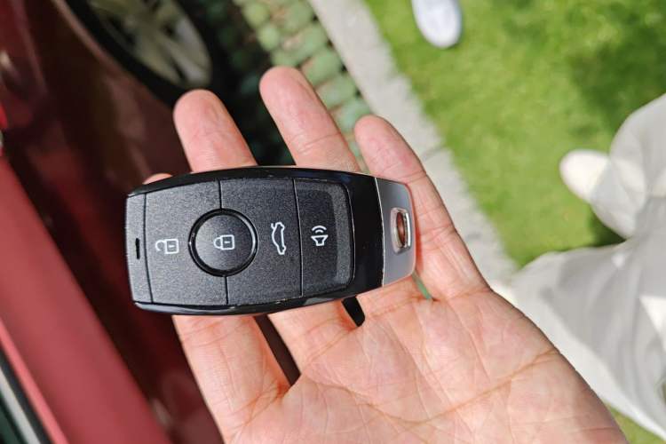 Used Buick Regal 2017 20T Elite Edition Vehicle Key