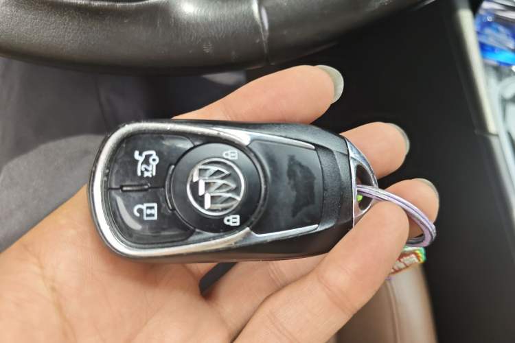 Used Buick Regal 2017 28T Prestige Model Vehicle Key