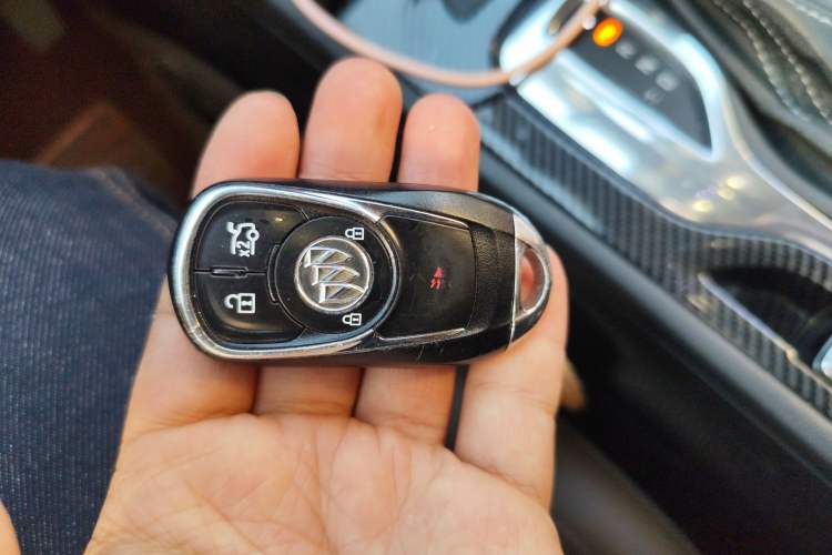 Used Buick Regal 2017 20T Prestige Model Vehicle Key