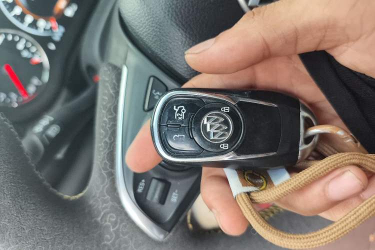 Used Buick Regal 2017 28T Prestige Model Vehicle Key