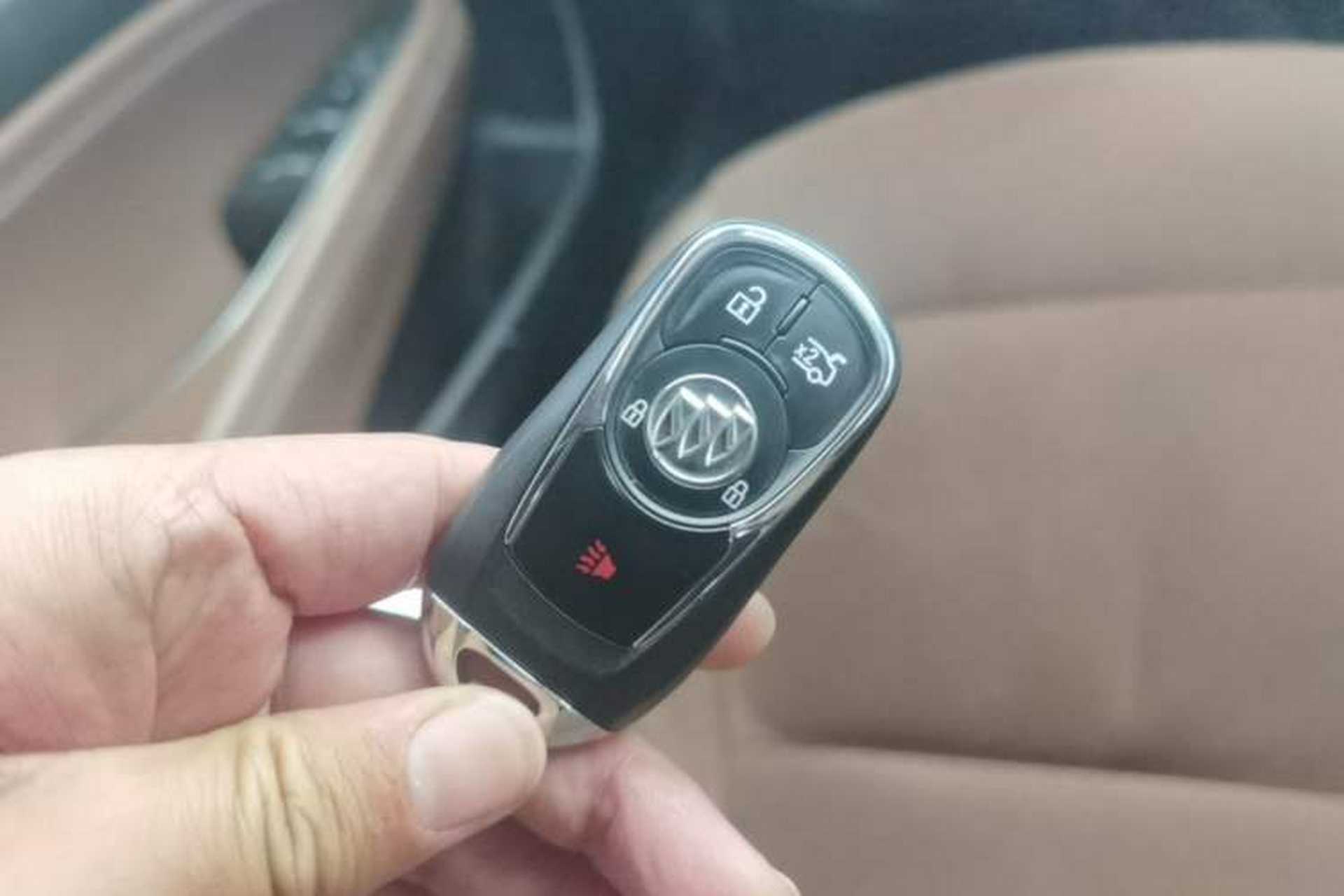 Used Buick Regal 2017 20T Luxury Model Vehicle Key