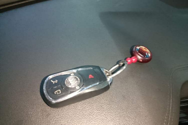 Used Buick Regal 2017 20T Elite Edition Vehicle Key