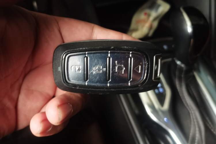 Used Buick Regal 2017 20T Luxury Model Vehicle Key