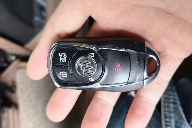Used Buick Regal 2017 20T Elite Edition Vehicle Key
