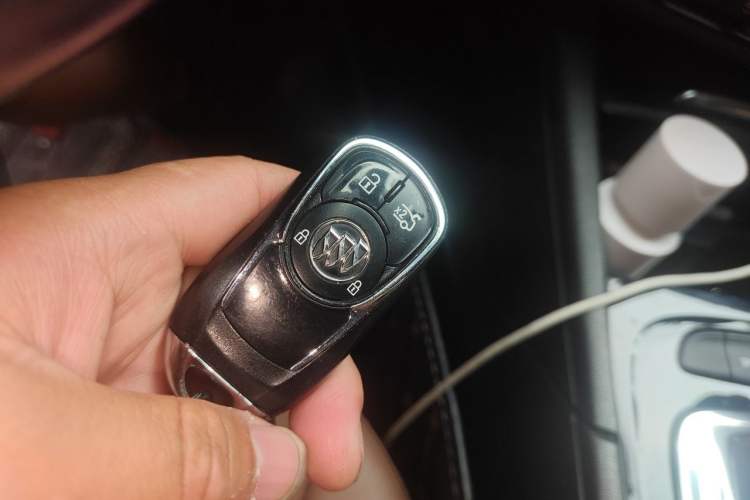 Used Buick Regal 2017 20T Elite Edition Vehicle Key