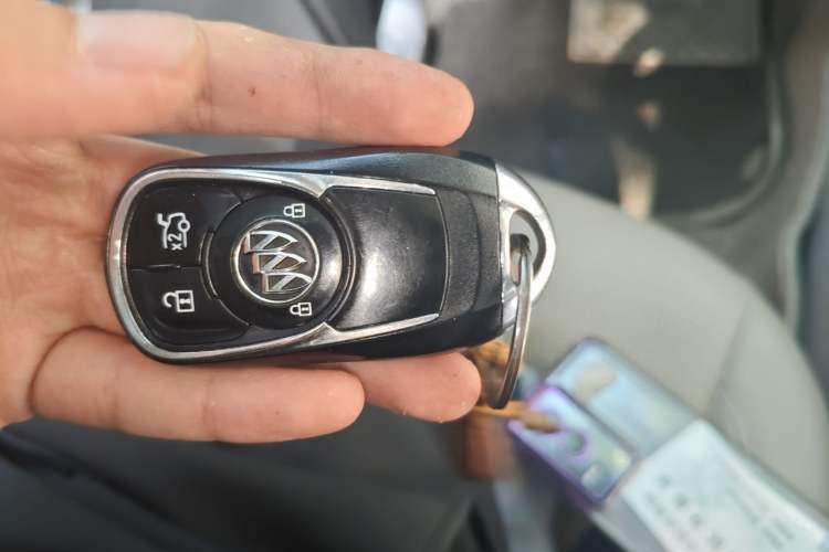 Used Buick Regal 2017 30H Luxury Version Vehicle Key