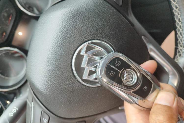 Used Buick Regal 2017 20T Elite Edition Vehicle Key