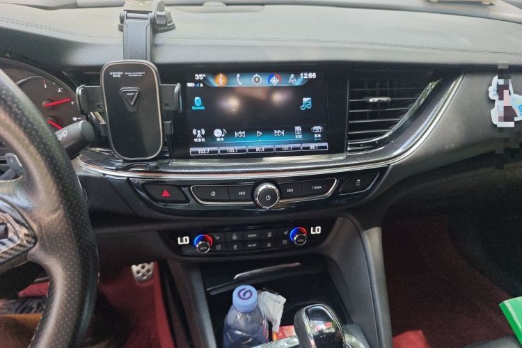 Used Buick Regal 2017 GS 28T Prestige Model Audio And AC Panel
