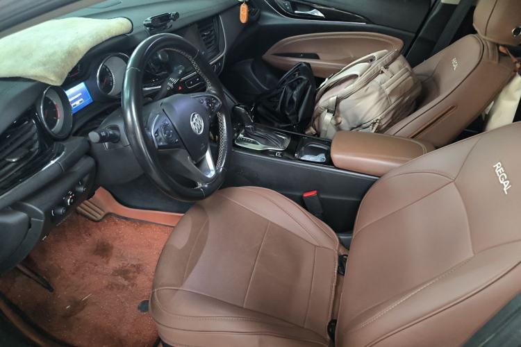Used Buick Regal 2017 20T Elite Edition Left Front Seat