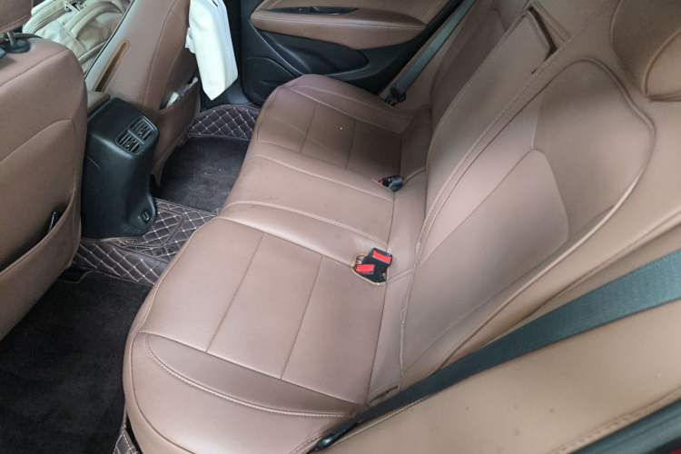 Used Buick Regal 2017 20T Elite Edition Left Rear Seat